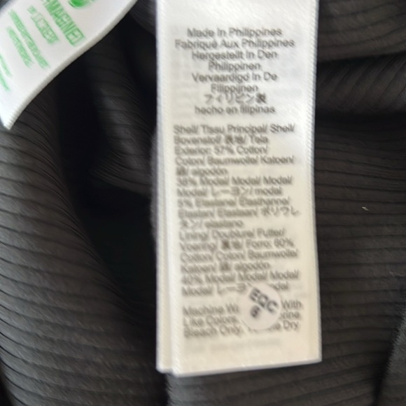 J Crew Black Rib Knit Sleeveless Scoop Neck Tank Top With Shelf Bra Size XXL - Picture 6 of 9